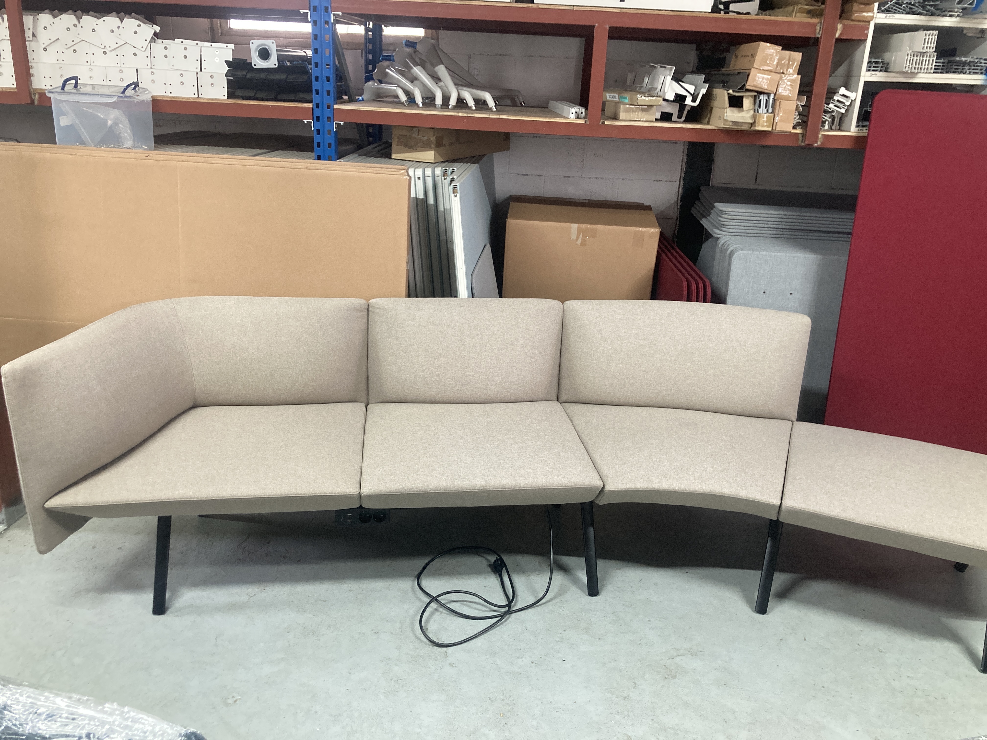 퍼시스 에어리[AERIE] 모튤소파