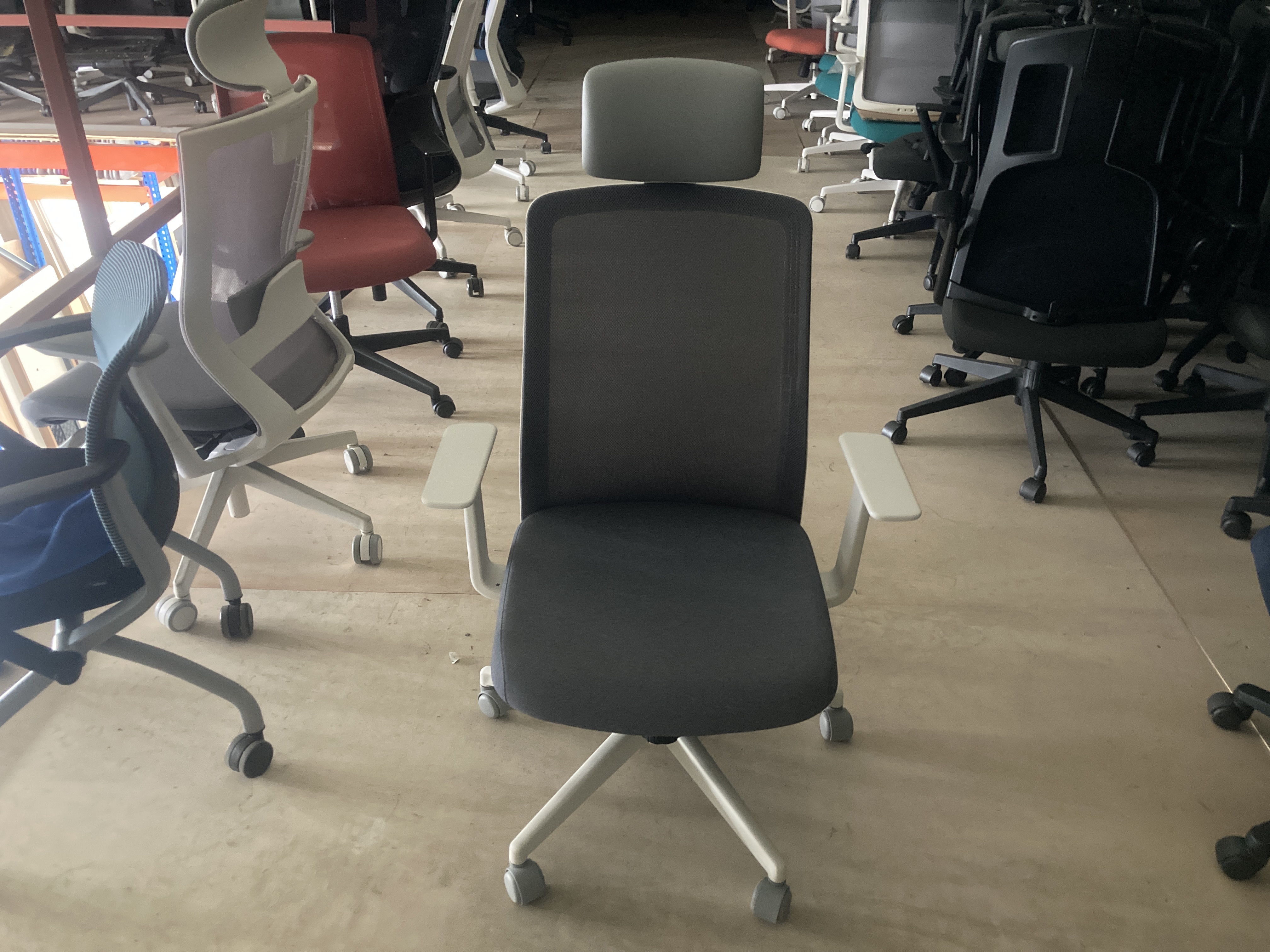 시디즈 T402HF 사무용의자