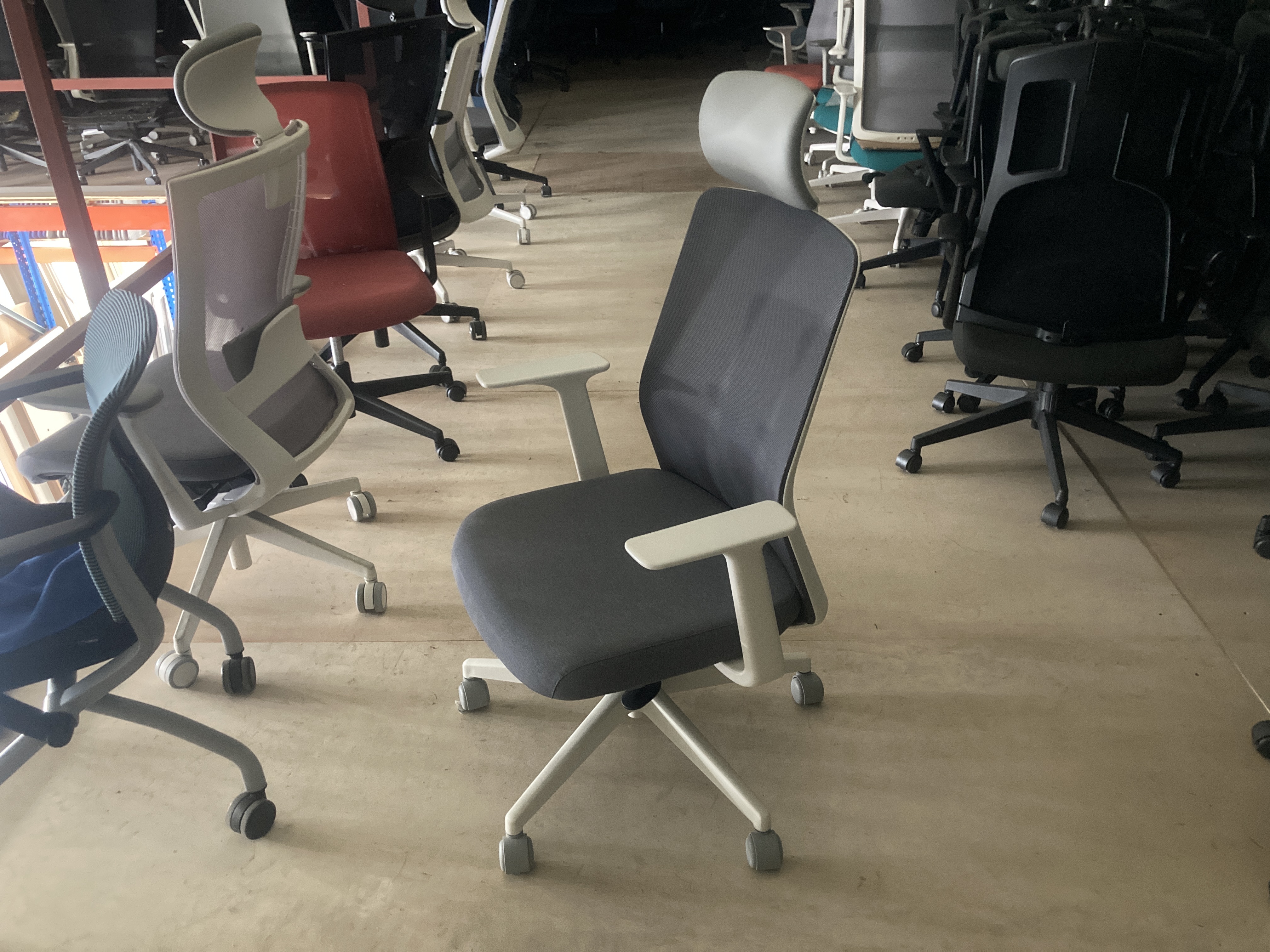 시디즈 T402HF 사무용의자