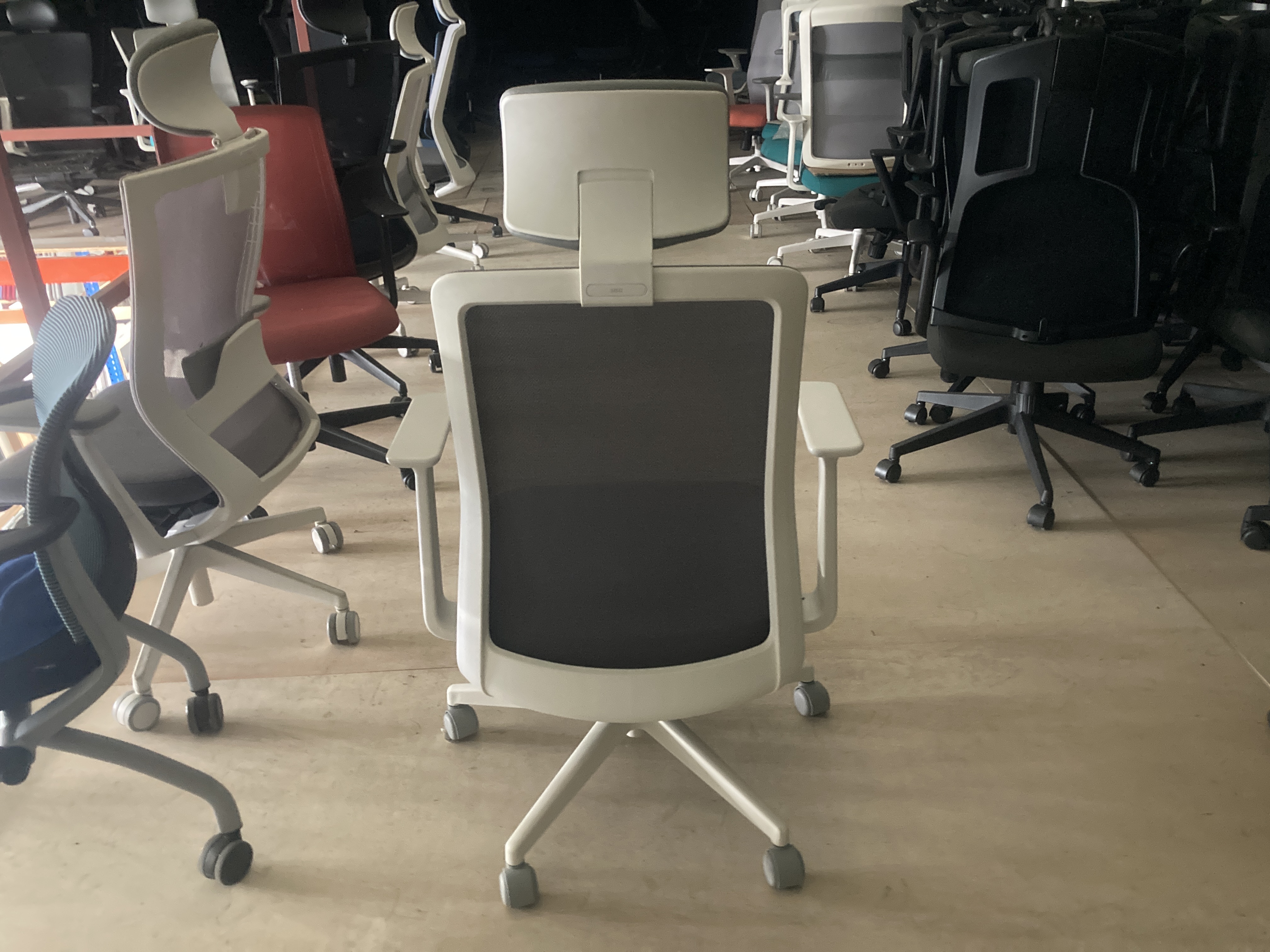 시디즈 T402HF 사무용의자