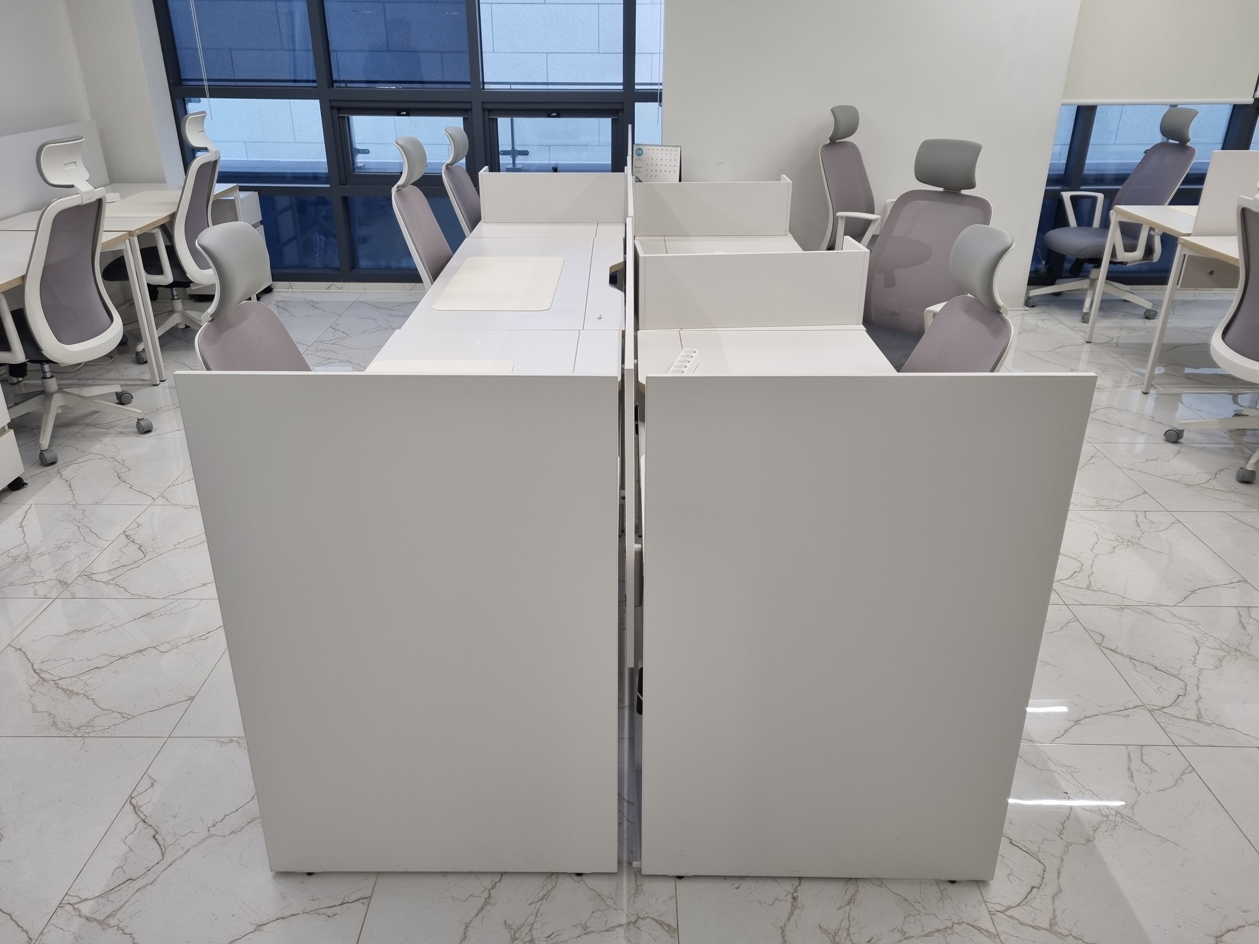 데스커 1400폭 전면 사이드 스크린