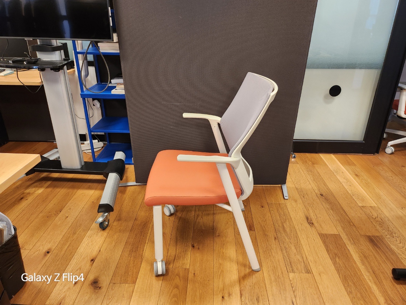 퍼시스 CHN4311A 서울대의자