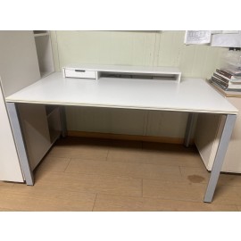 퍼시스 FX-1 1400 덕트형책상[받침대포함]