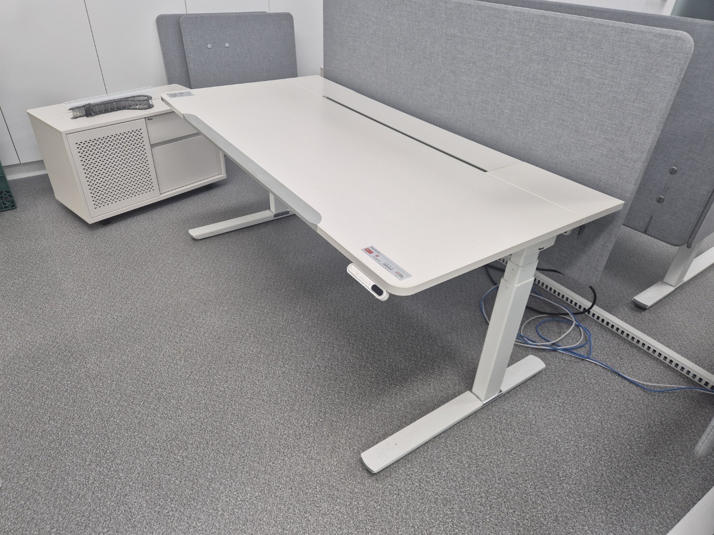 퍼시스 인에이블 1600 모션데스크[파티션별매]