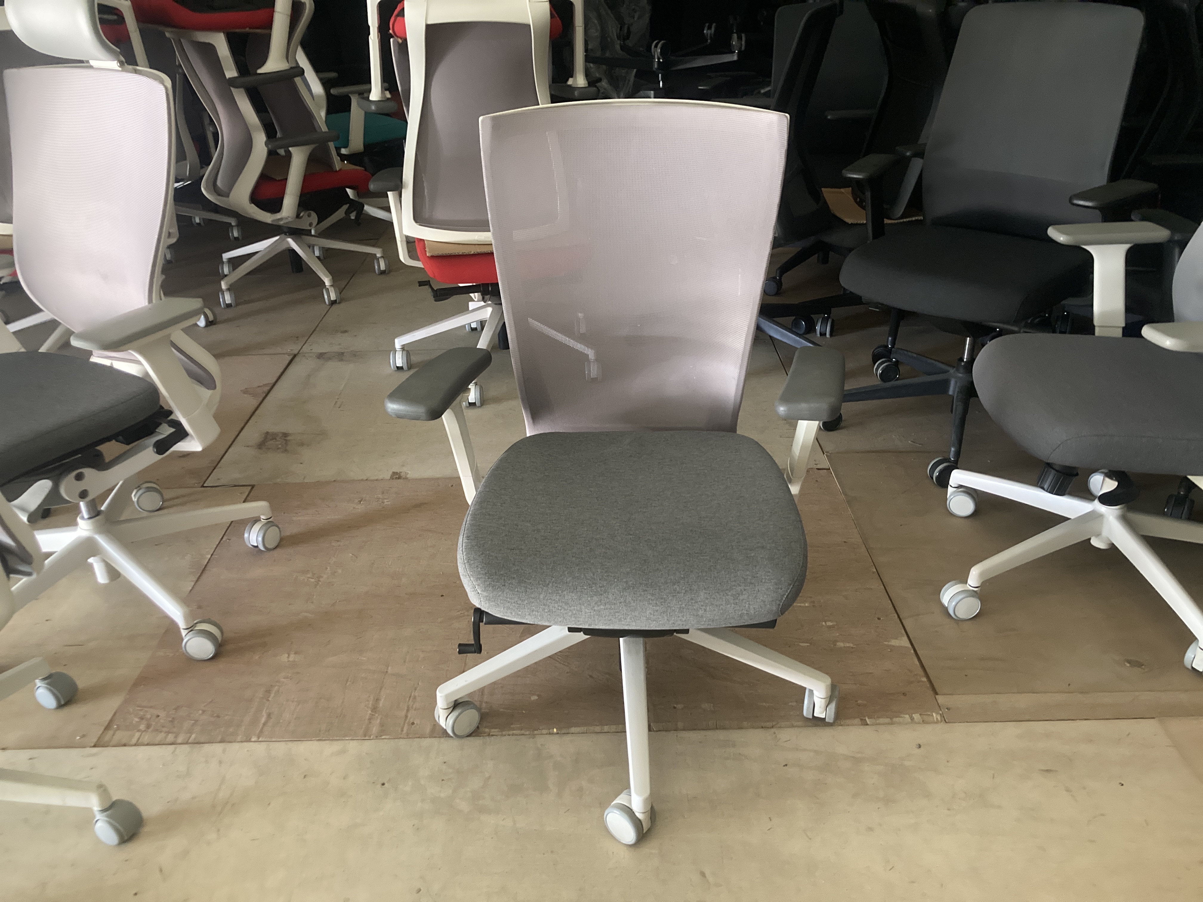 퍼시스 CH4300WRA 사무용의자-16개예약