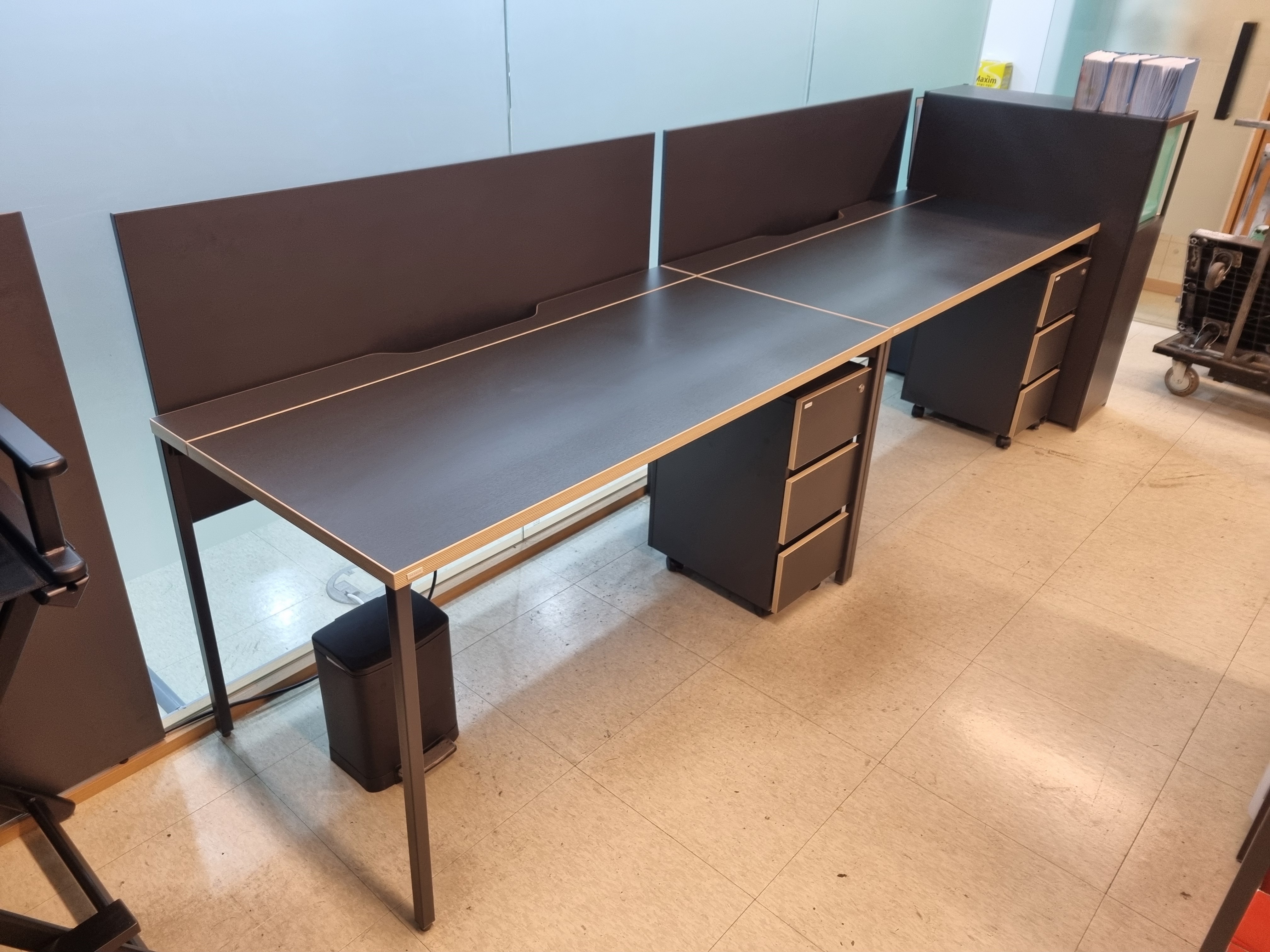 데스커 블랙 1600,1400*700책상[파티션서랍별매]