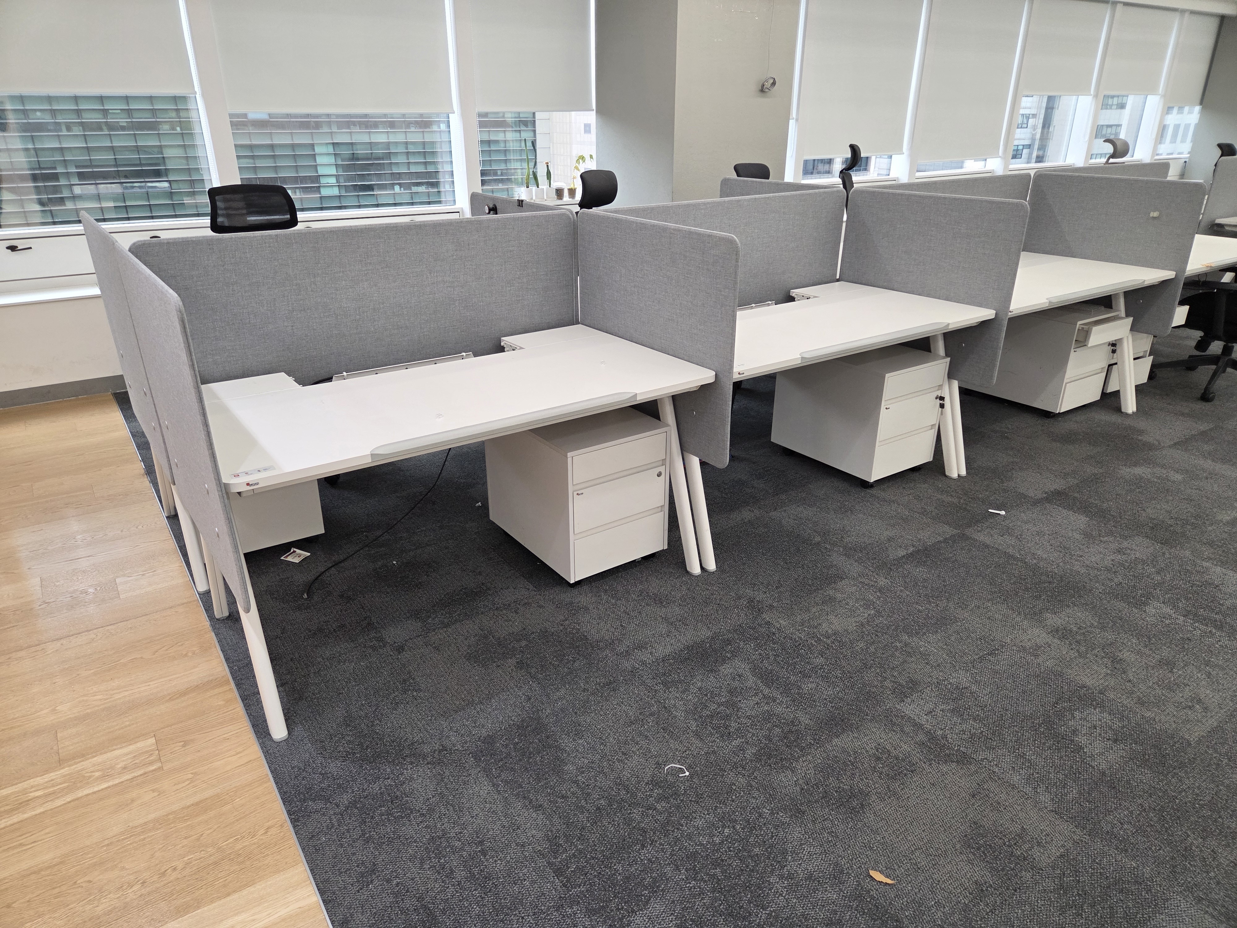 퍼시스 인에이블 1200 덕트형 책상