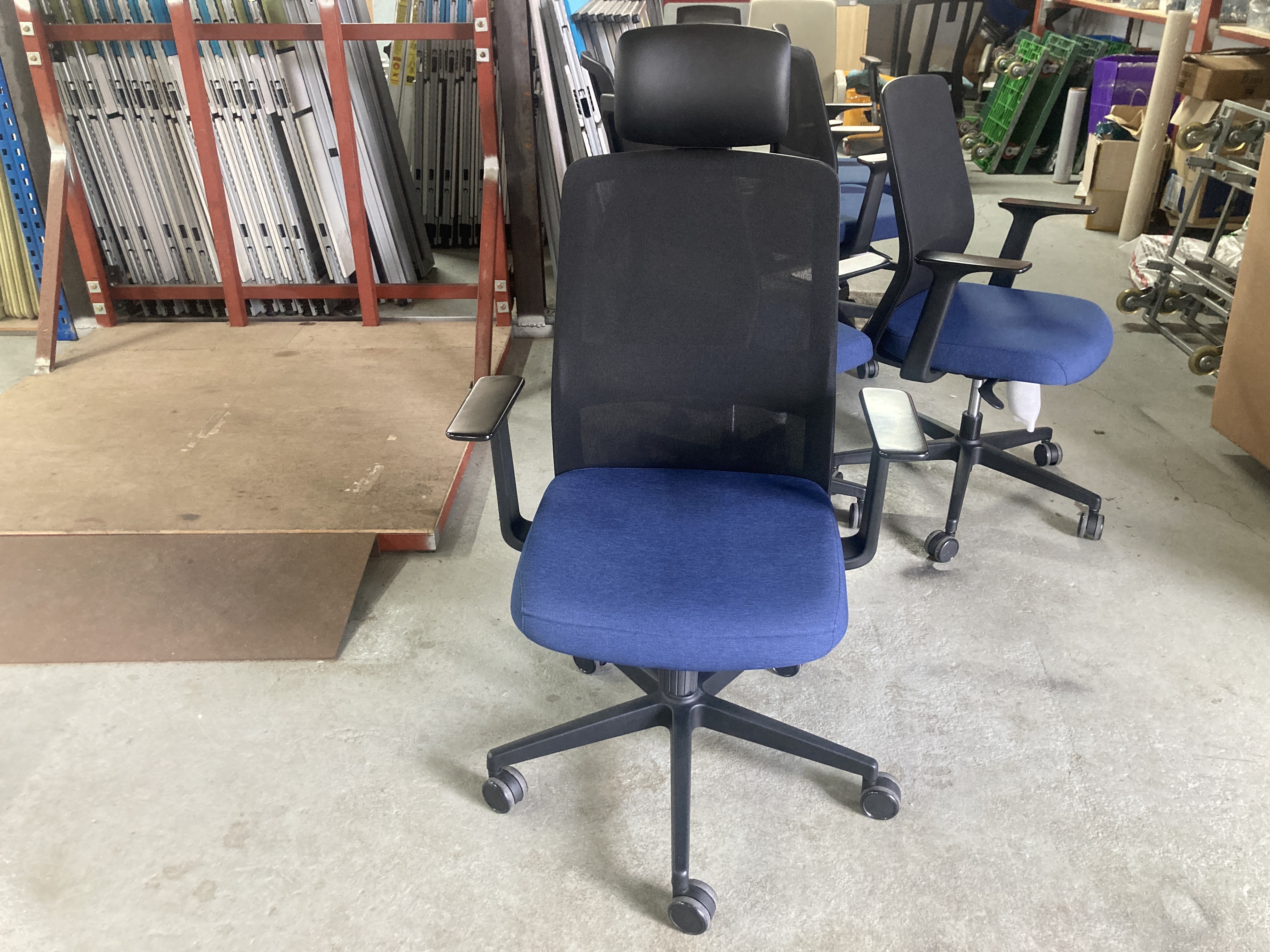 퍼시스 어라운드 사무용의자 CHN6200CH